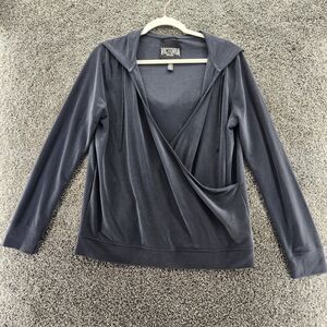 Victoria sport small charcoal gray hooded long sleeve activewear shirt